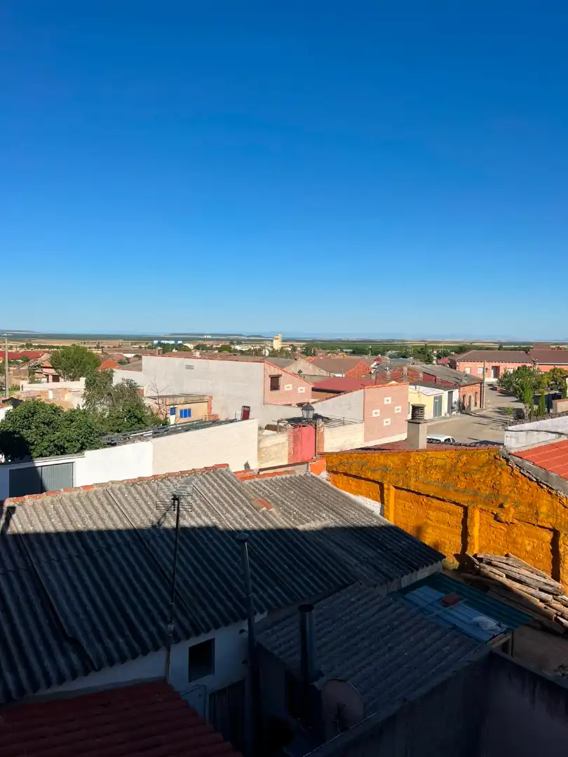 Vista exterior de Pis en venda en Pozaldez amb Calefacció i Terrassa