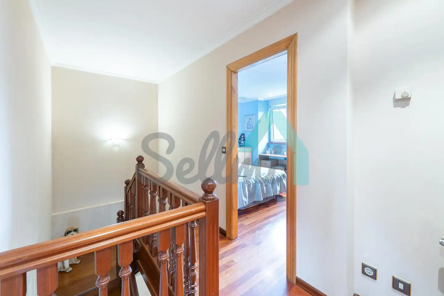 Casa adosada en venta en El Franco  con Calefacción, Jardín privado y Parquet