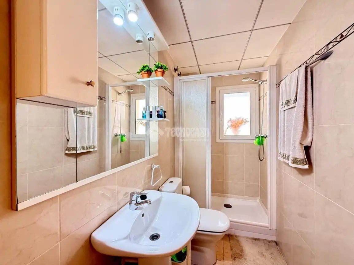 Baño de Piso en venta en Sant Pere de Ribes con Calefacción, Amueblado y Balcón