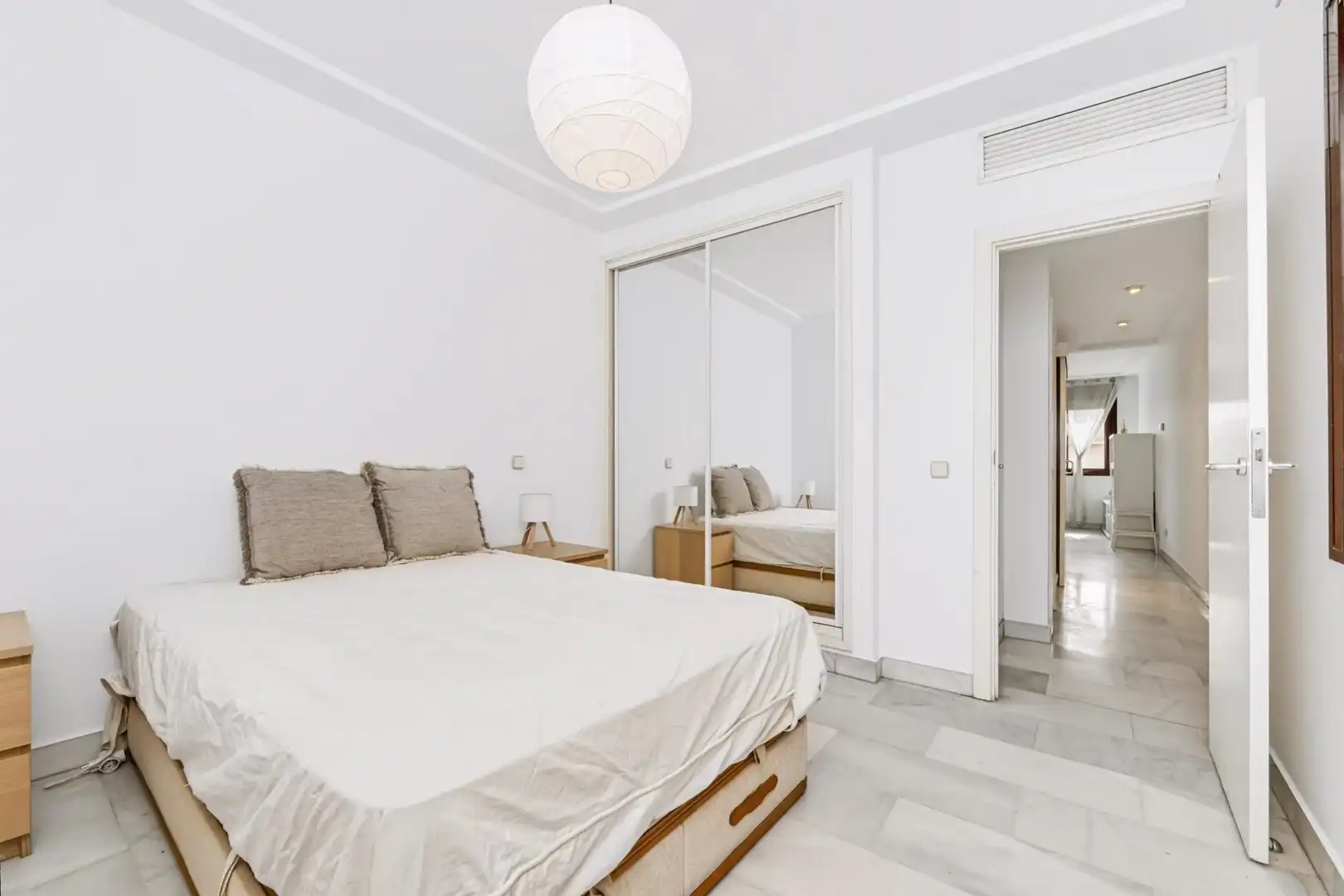 Schlafzimmer von Wohnung zur Miete in Chamberí