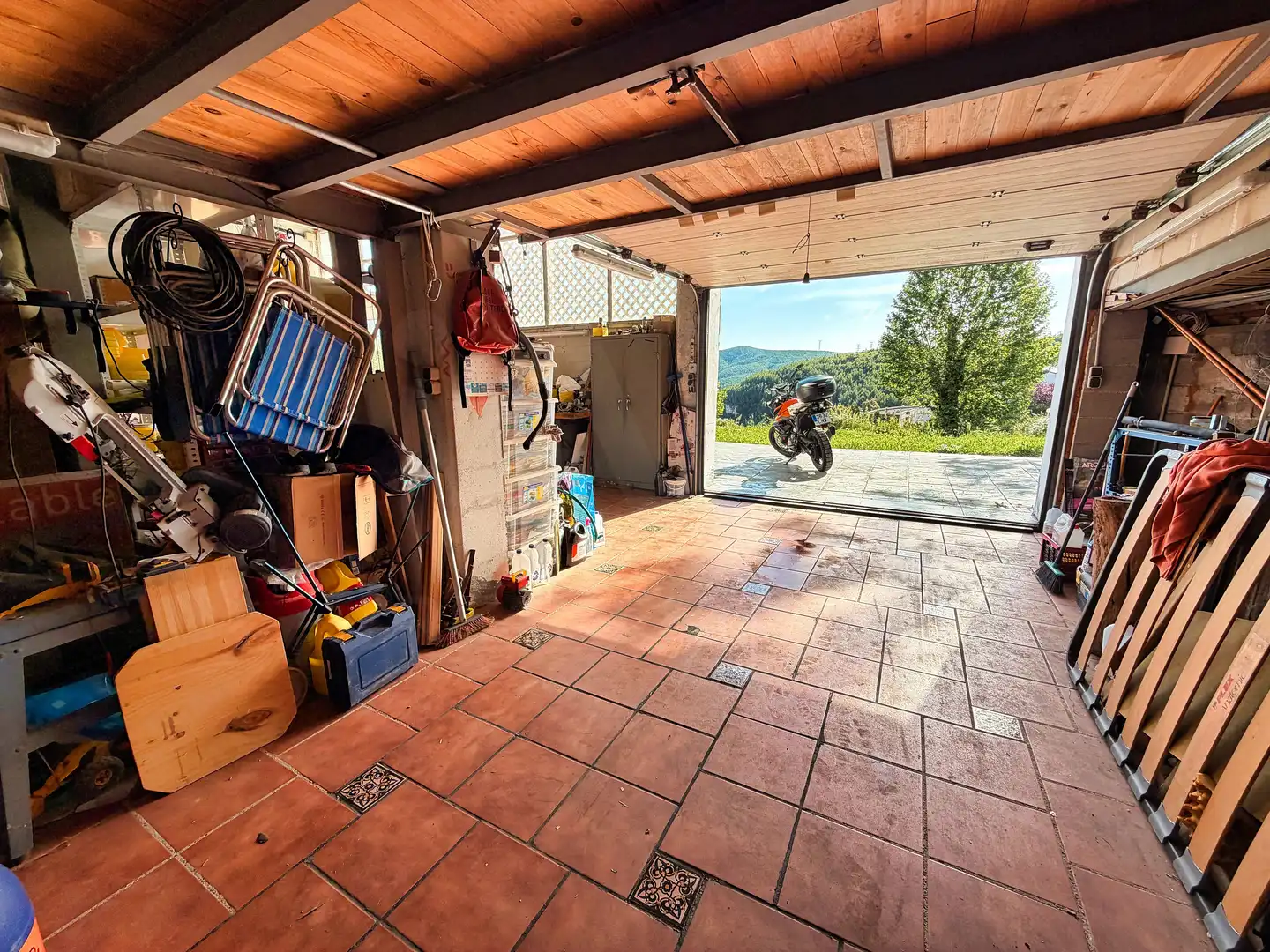 Parking de Casa o chalet en venta en Vallirana con Calefacción y Terraza