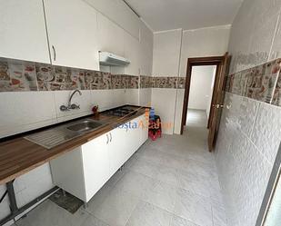 Kitchen of Flat to rent in Onda