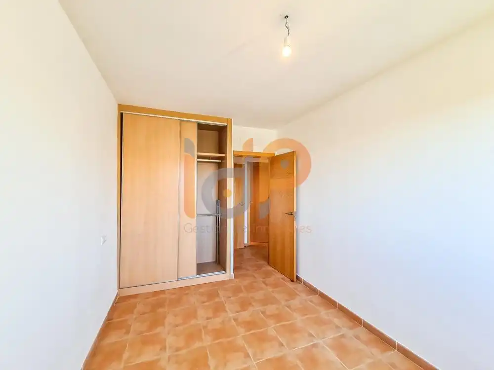 Flat for sale in Vera  with Air Conditioner, Private garden and Community pool