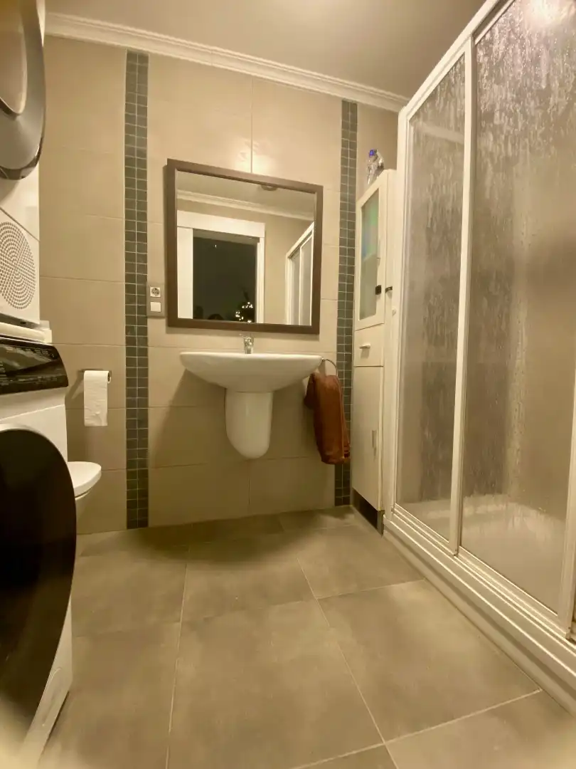 Badezimmer von Erdgeschoss zum Verkauf in Benetússer mit Klimaanlage, Heizung und Terrasse