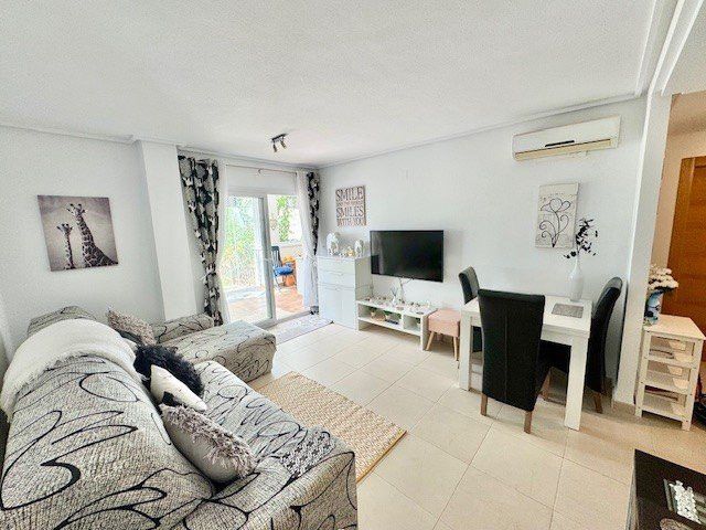 Sala d'estar de Apartament en venda en  Murcia Capital amb Moblat