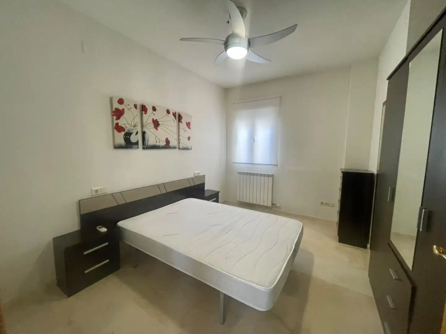 Habitación de Ático en venta en Valdepeñas con Aire acondicionado, Calefacción y Terraza