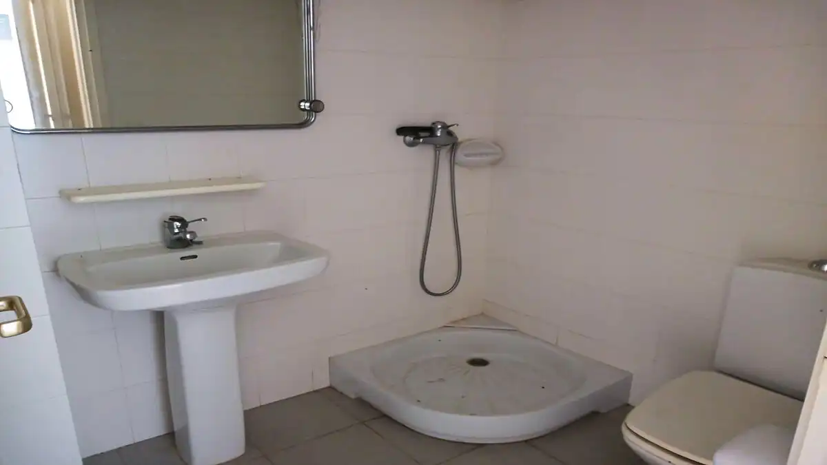 Bathroom of Flat for sale in Colera