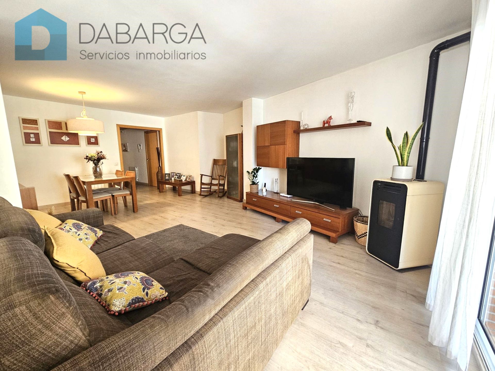 Living room of Flat for sale in Ripollet  with Air Conditioner, Heating and Parquet flooring
