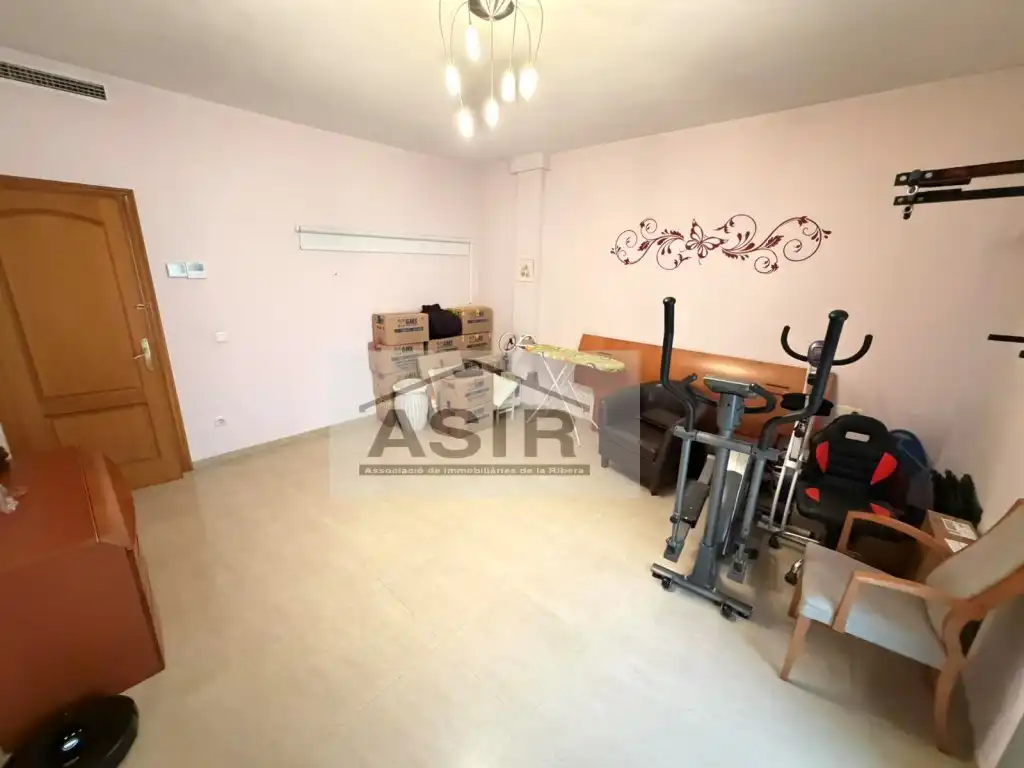Houses for sale in Alzira  with Air Conditioner and Terrace