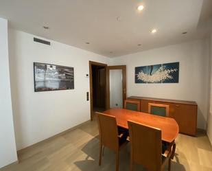 Menjador de Apartament de lloguer en  Barcelona Capital amb Aire condicionat, Calefacció i Terrassa