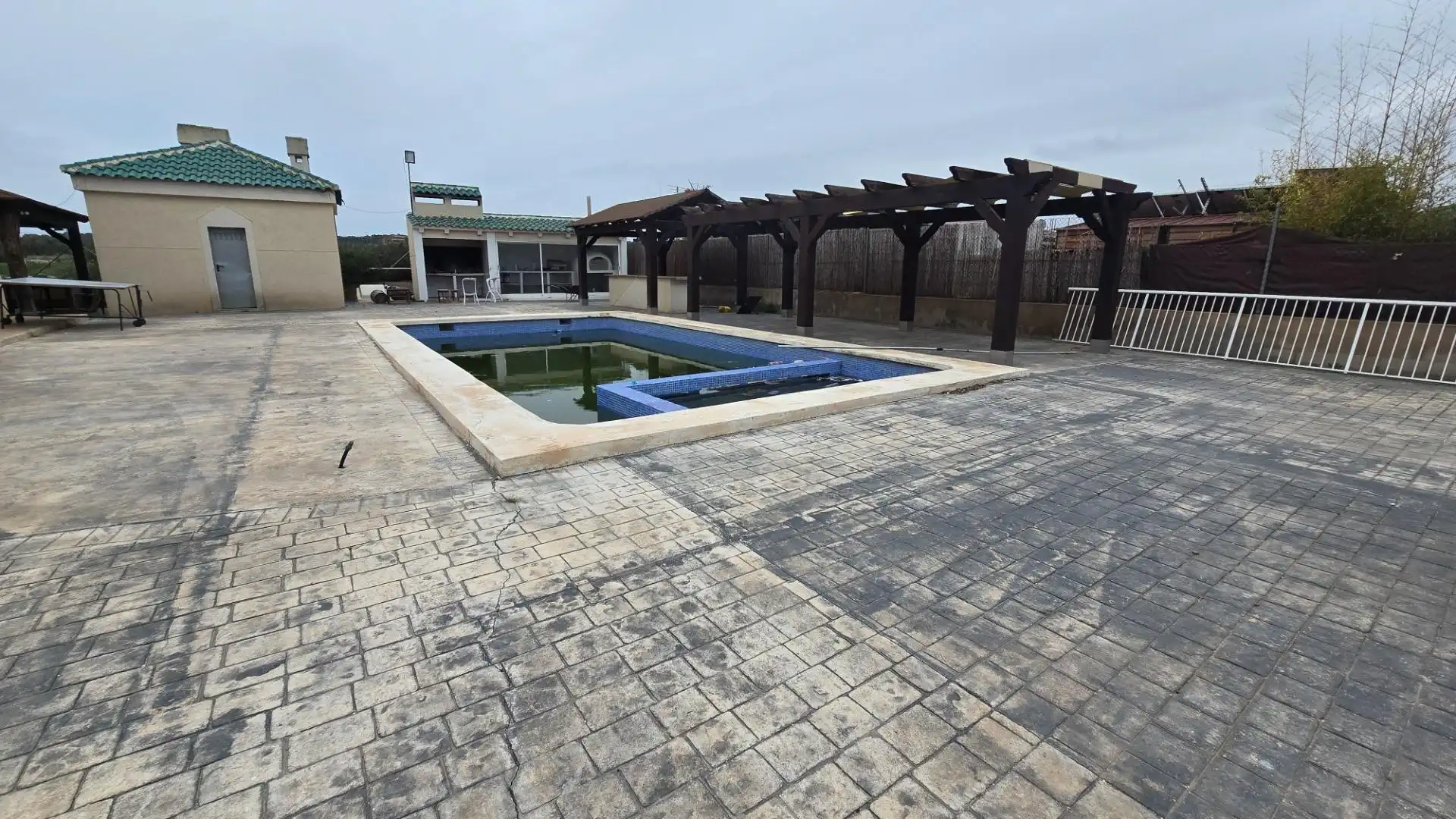 Piscina de Casa o xalet en venda en Elche / Elx amb Aire condicionat, Terrassa i Traster