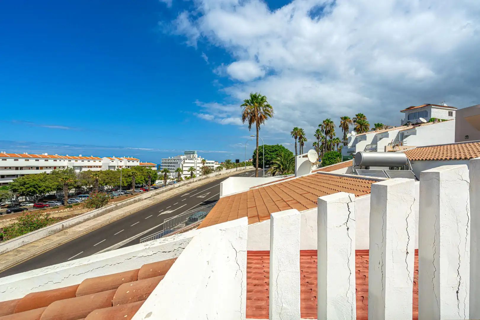 Vista exterior de Casa o chalet en venta en Adeje con Jardín privado y Terraza
