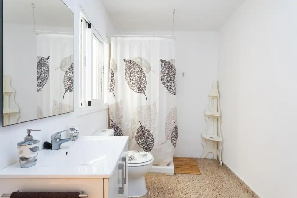 Bathroom of Flat for rent in Santa Cruz de Tenerife  with Furnished