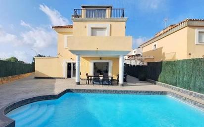 Exterior view of House or chalet for sale in Manilva  with Air Conditioner, Heating and Private garden