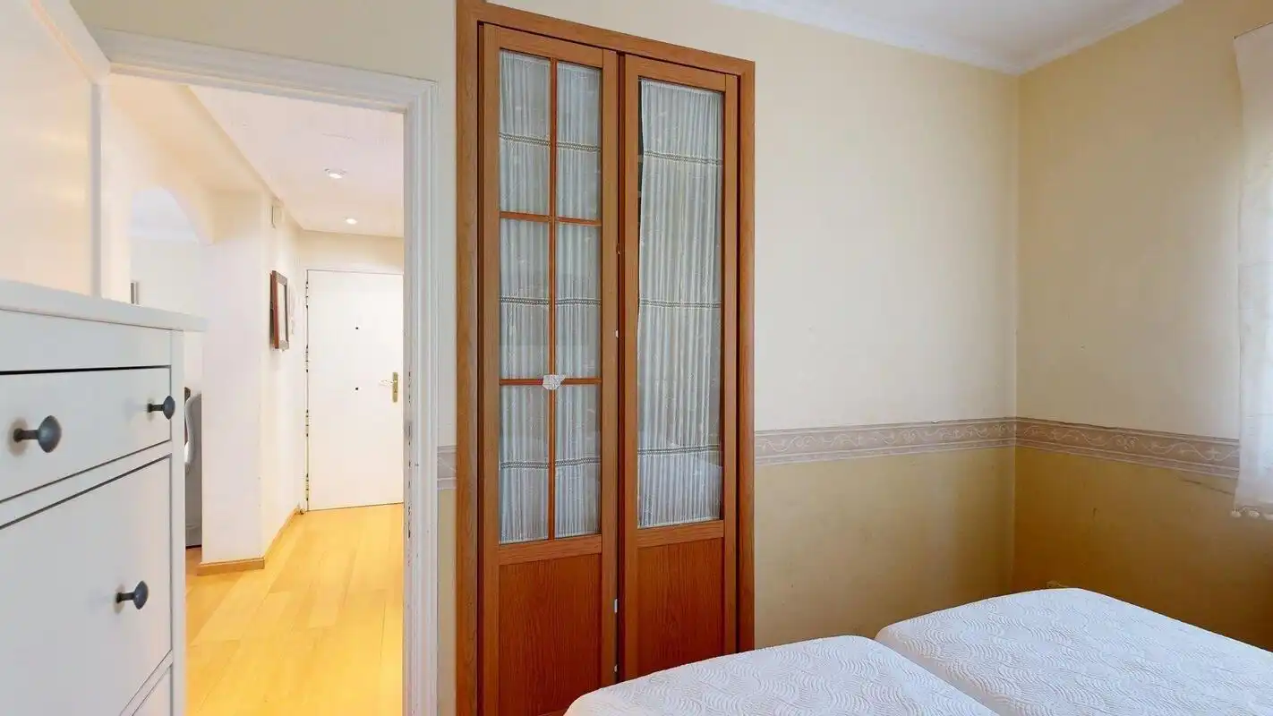 Schlafzimmer von Wohnung zum Verkauf in Zaragoza mit Klimaanlage und Heizung