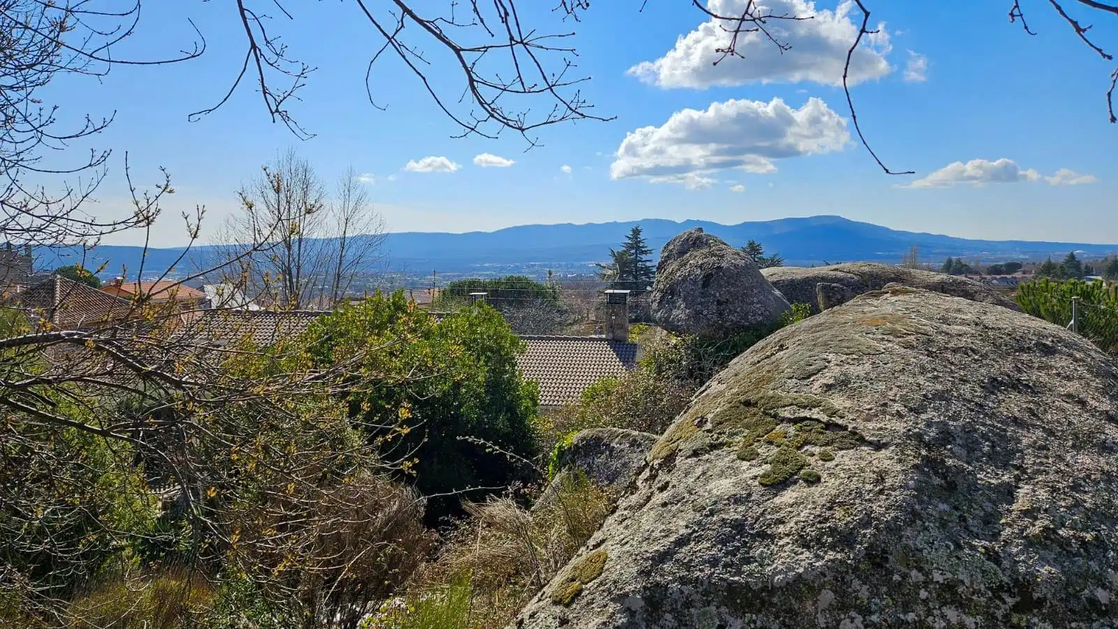 Vista exterior de Casa o chalet en venta en El Boalo - Cerceda – Mataelpino con Calefacción