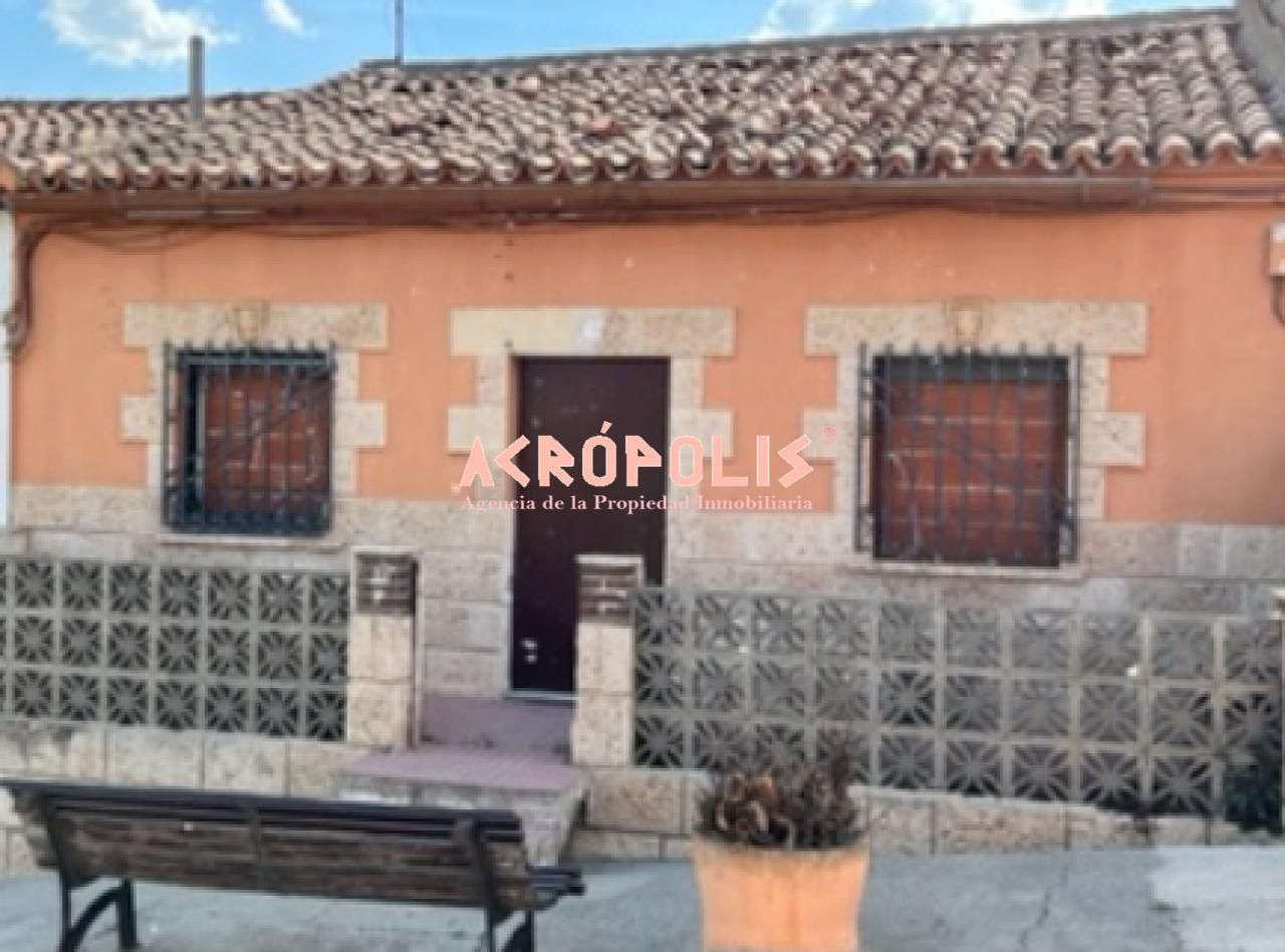 Exterior view of House or chalet for sale in Toro  with Heating