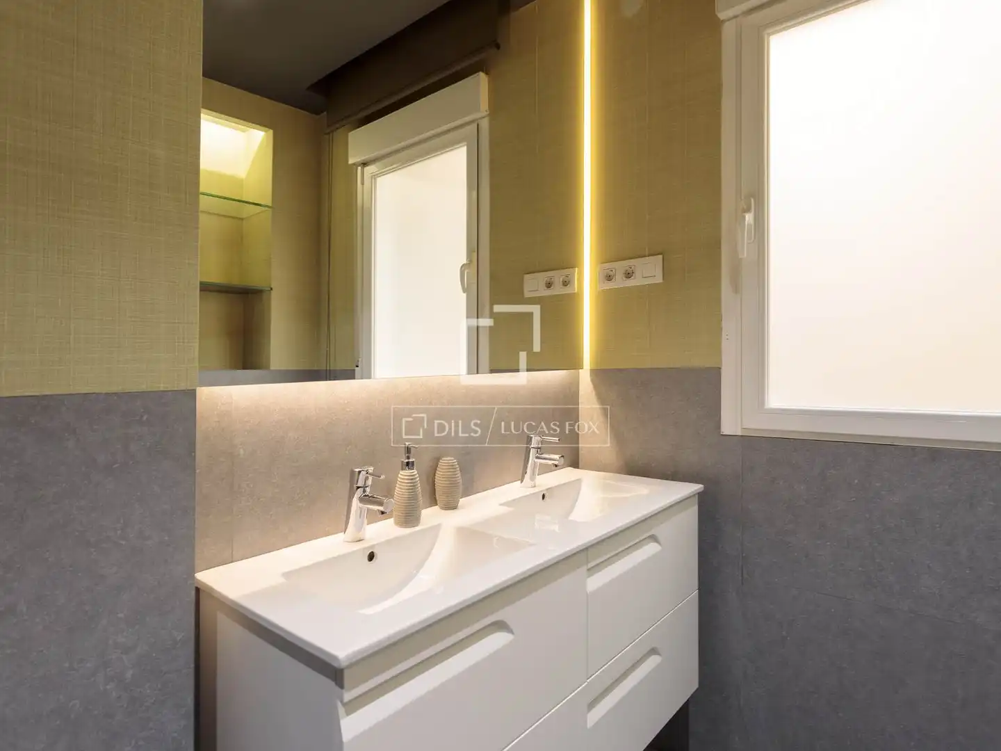 Badezimmer von Wohnung zur Miete in Madrid mit Klimaanlage, Heizung und Parkett