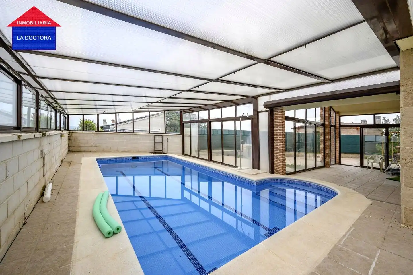 Piscina de Casa o chalet en venta en Méntrida con Aire acondicionado, Calefacción y Jardín privado