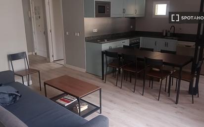 Sala d'estar de Pis de lloguer en  Madrid Capital amb Aire condicionat, Calefacció i Moblat