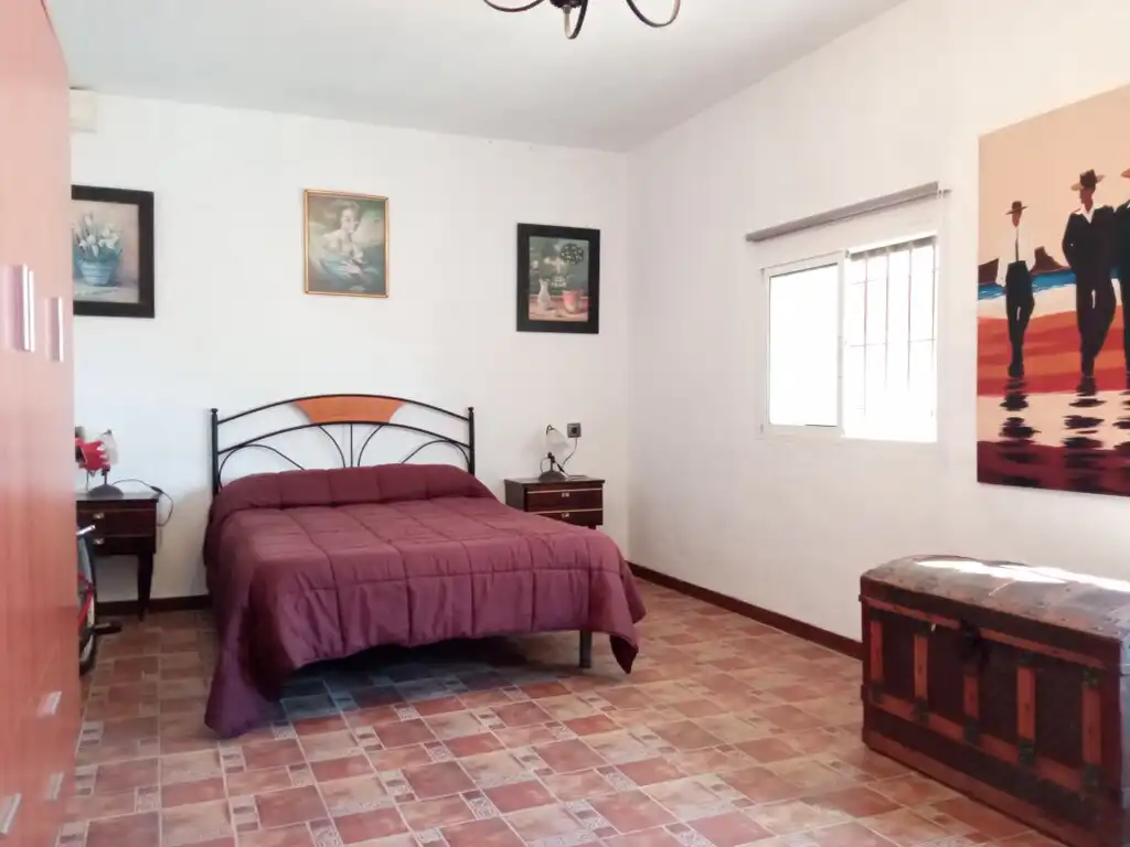 Dormitori de Casa o xalet en venda en Vélez-Málaga amb Aire condicionat, Terrassa i Piscina