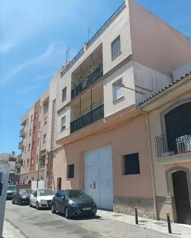 Piso en venta en Calle ISAAC ALBENIZ 1