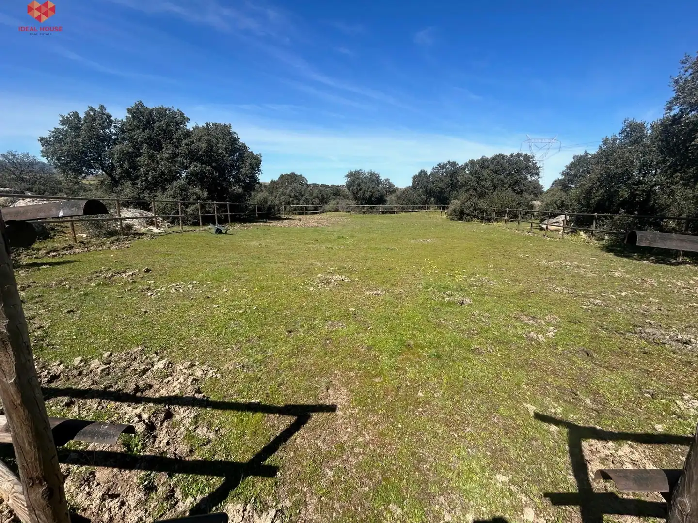 Finca rústica en venda en Villacastín amb Jardí privat, Terrassa i Moblat