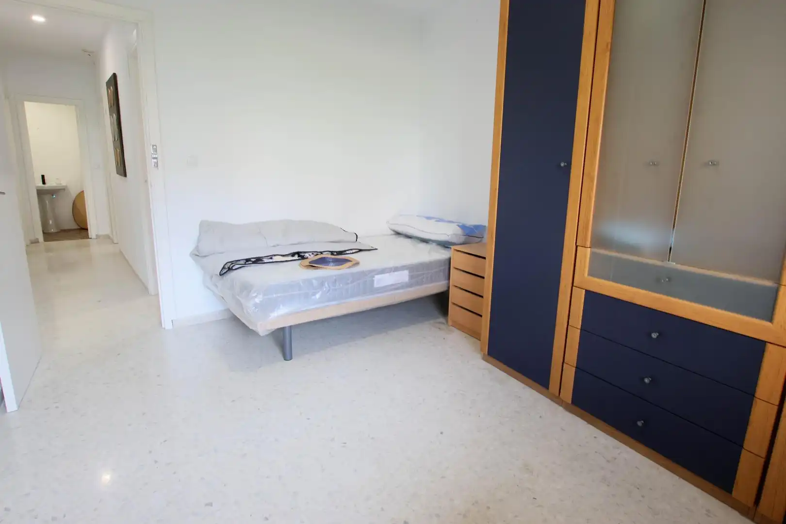 Habitación de Piso de alquiler en Badajoz con Terraza y Amueblado