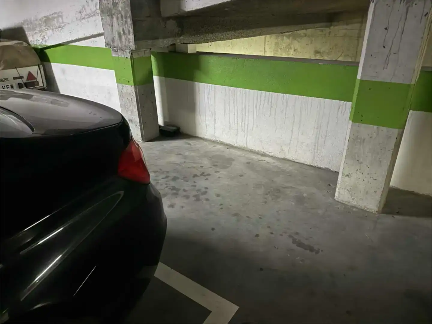 Parking of Garage for sale in Hospital