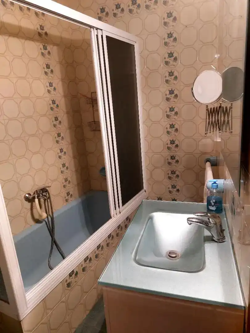 Bany de Pis en venda en Alcalá la Real amb Balcó