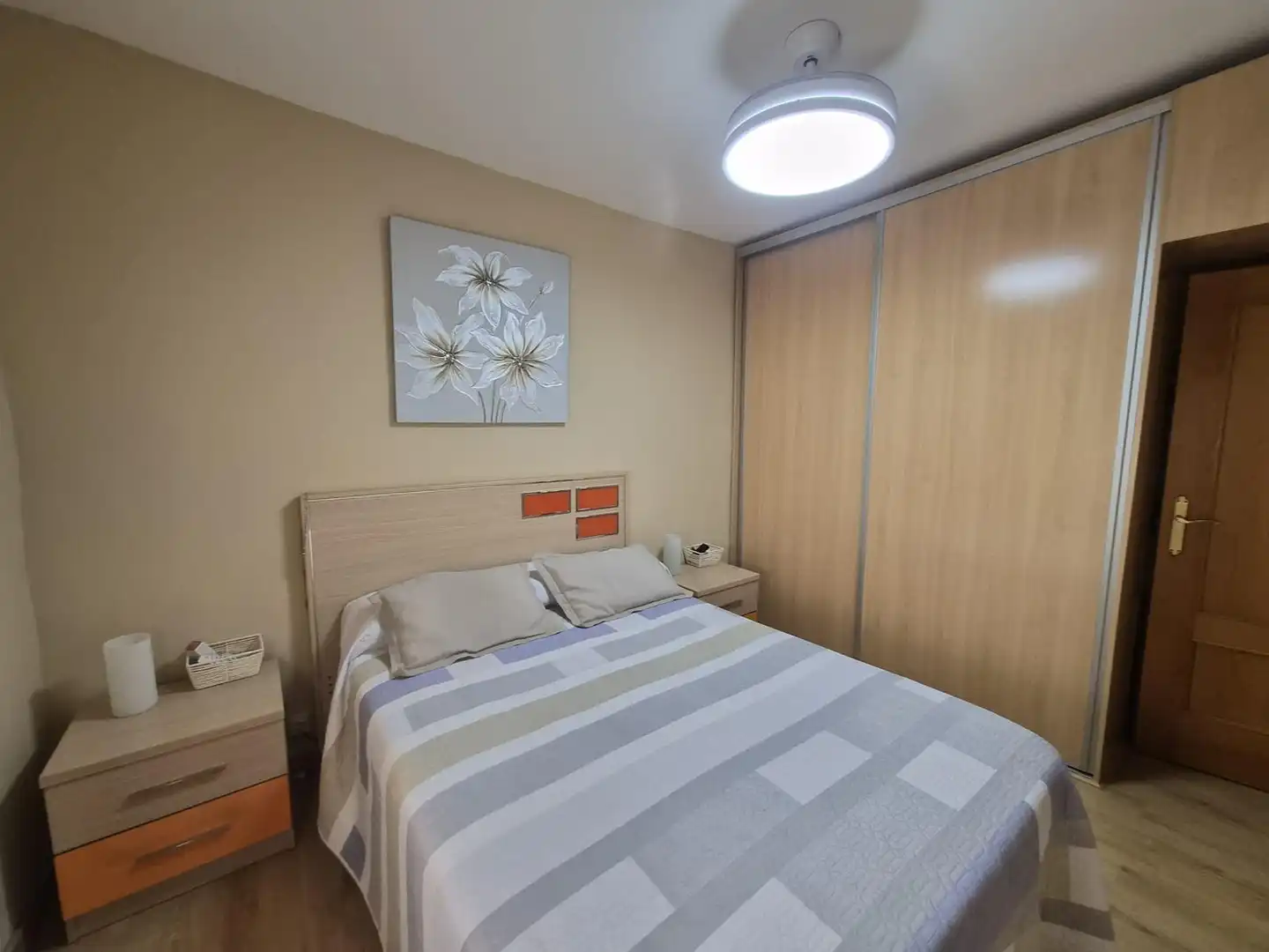 Bedroom of Flat for sale in Madrid  with Air Conditioner, Heating and Furnished