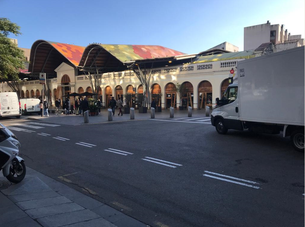 Exterior view of Premises to rent in  Barcelona Capital  with Air Conditioner