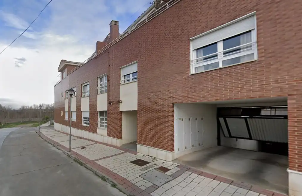 Exterior view of Garage for sale in Cabezón de Pisuerga