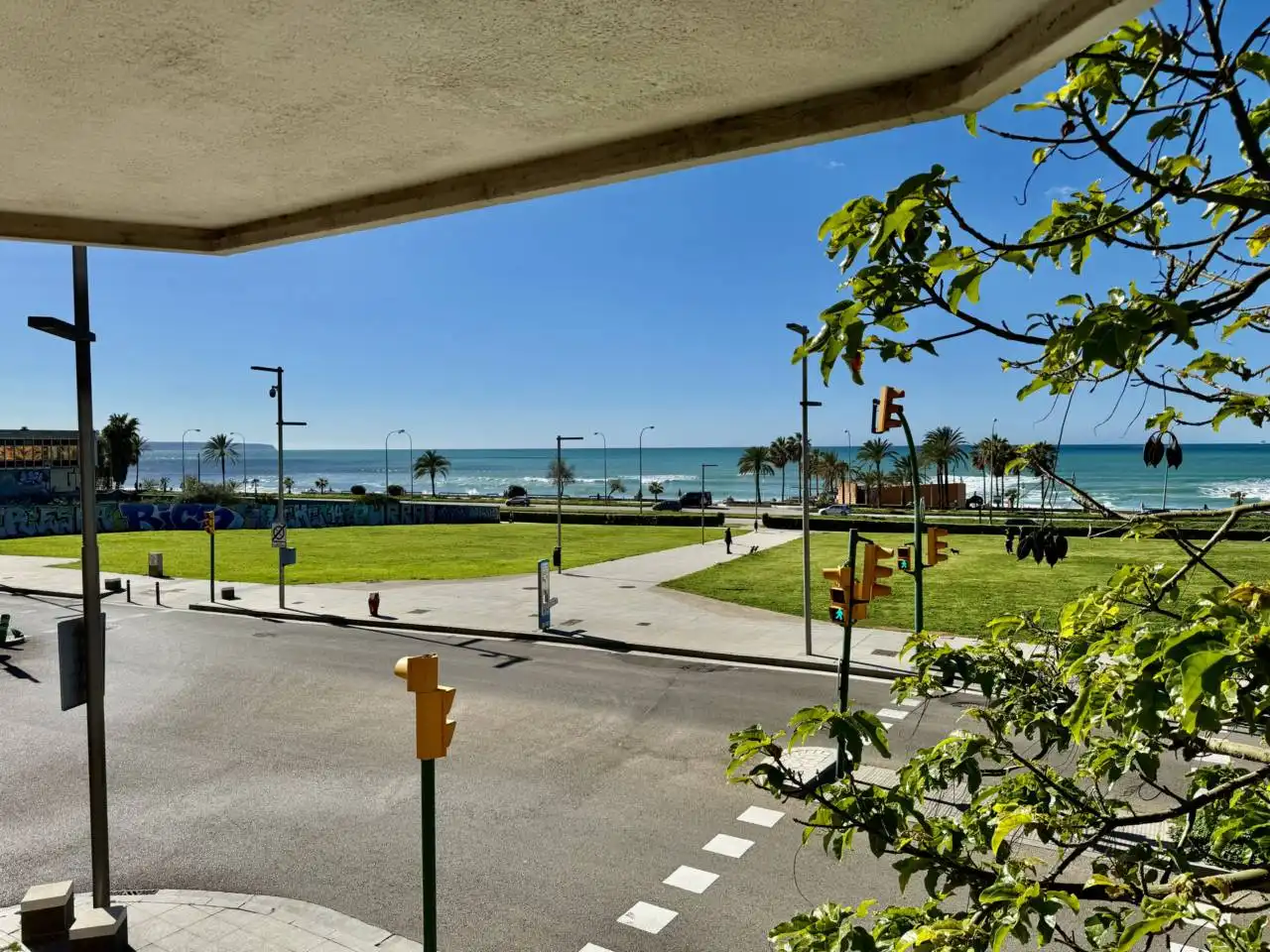 Vista exterior de Oficina de lloguer en  Palma de Mallorca amb Aire condicionat, Calefacció i Alarma