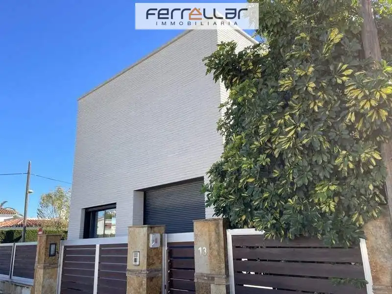 Exterior view of Houses for sale in Cambrils  with Heating, Private garden and Terrace