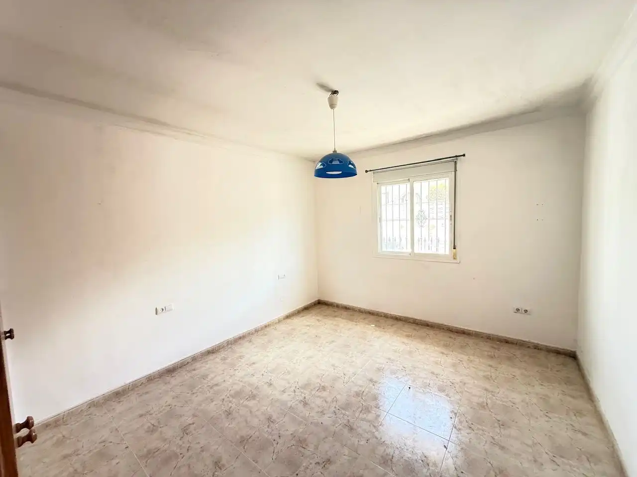 Habitación de Casa o chalet en venta en Alcaucín con Jardín privado y Piscina