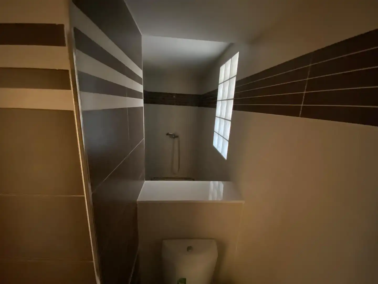 Bany de Pis en venda en Albaida amb Balcó
