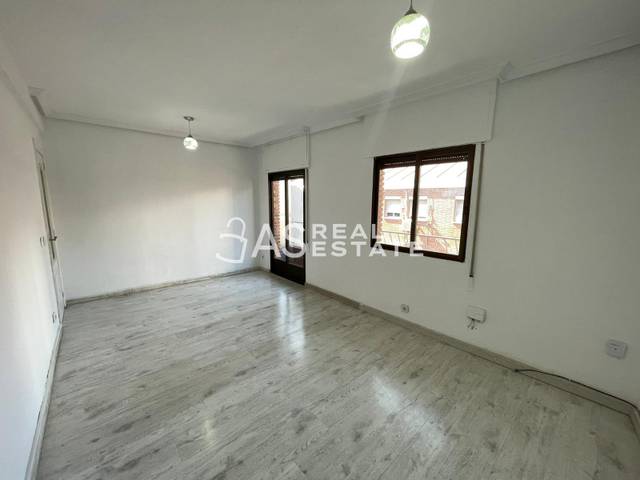 Piso en Venta en Calle Eduardo Morales en Vista Alegre