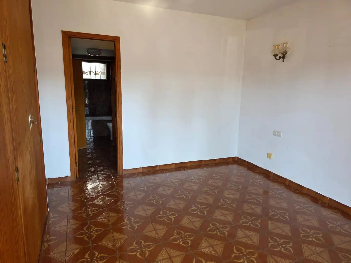 Erdgeschoss zum Verkauf in Alcúdia mit Klimaanlage, Privatgarten und Terrasse