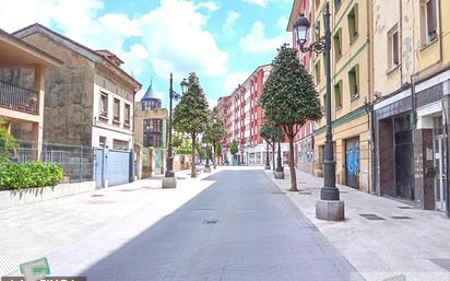 Vista exterior de Garatge en venda en Oviedo 