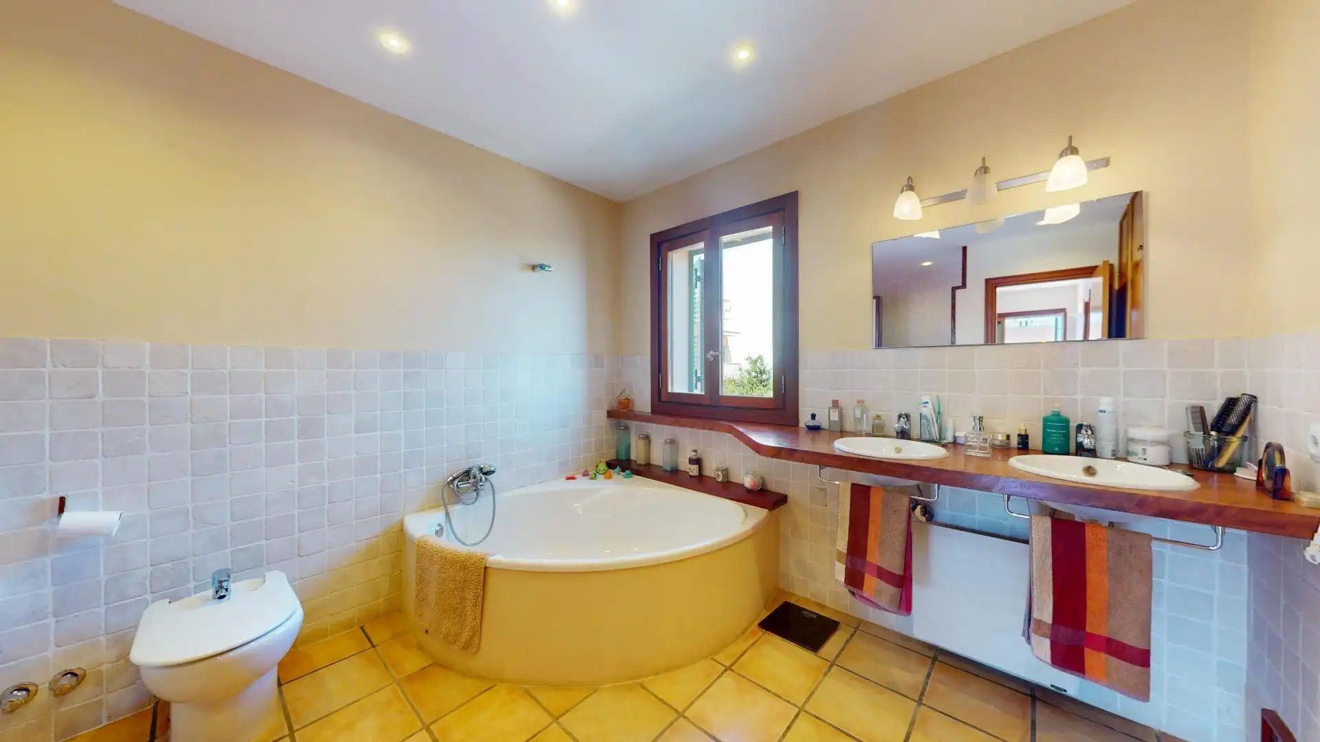 Bany de Casa o xalet en venda en  Palma de Mallorca amb Aire condicionat, Jardí privat i Terrassa