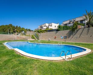 Piscina de Apartament en venda en Mont-roig del Camp amb Aire condicionat i Terrassa