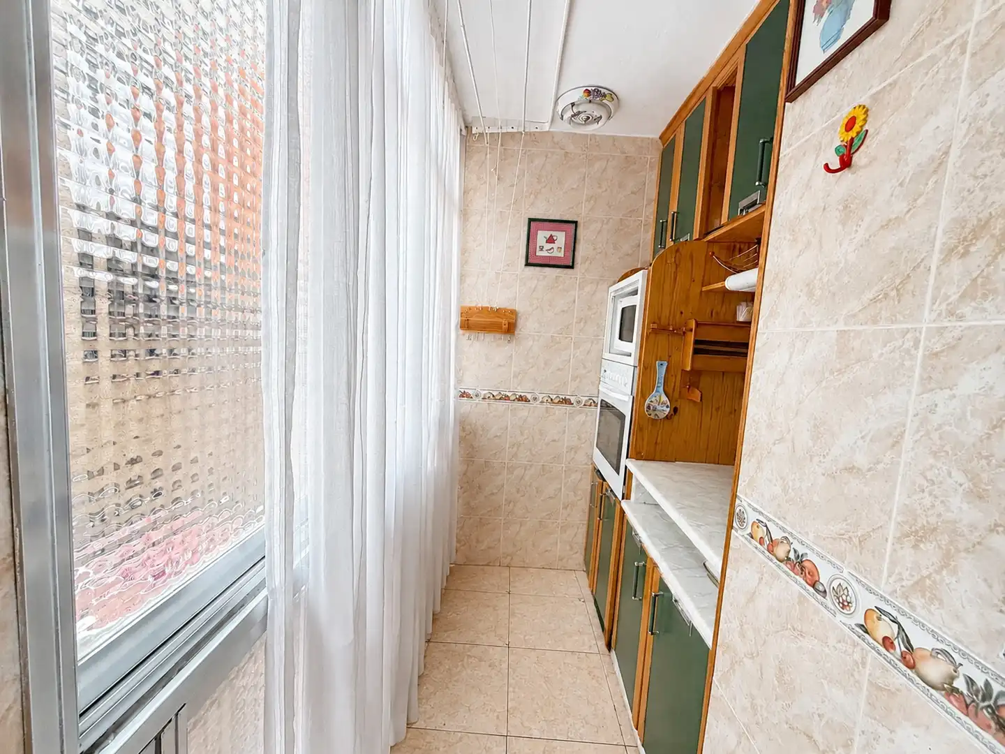 Cuina de Pis en venda en Madrid amb Aire condicionat, Calefacció i Terrassa