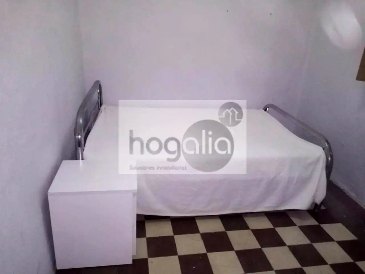 Habitación de Piso de alquiler en Sevilla con Aire acondicionado y Amueblado