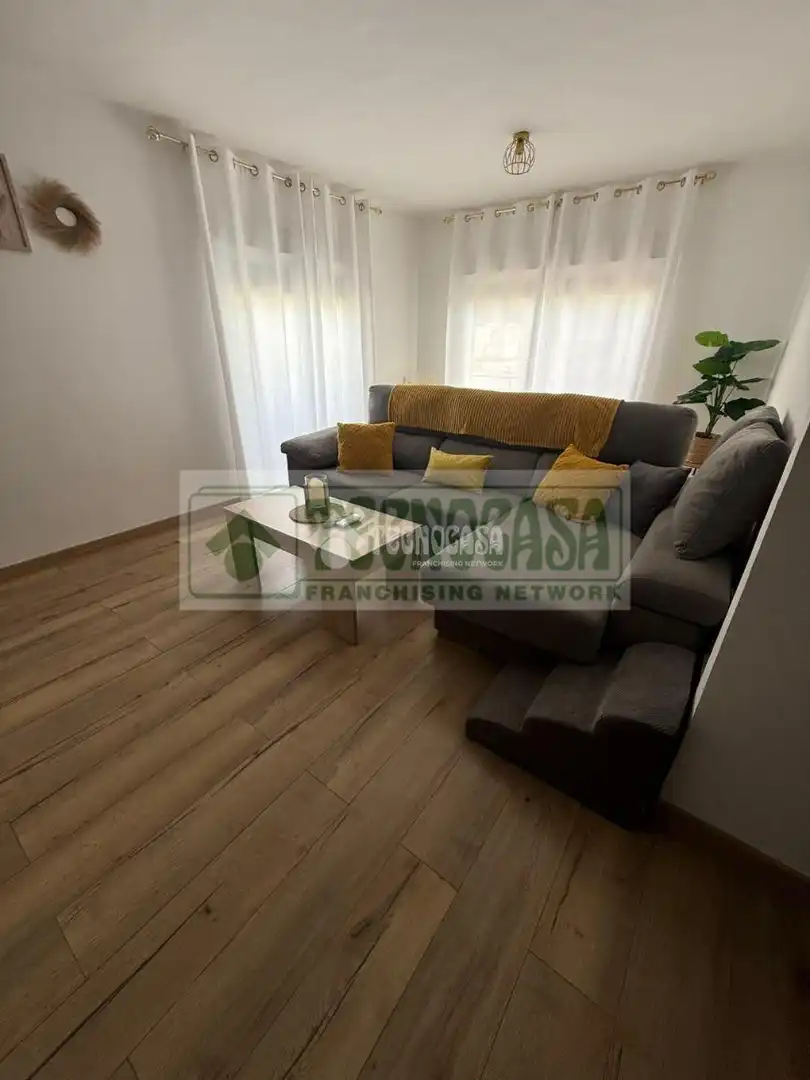 Sala de estar de Piso en venta en Ronda con Calefacción y Balcón