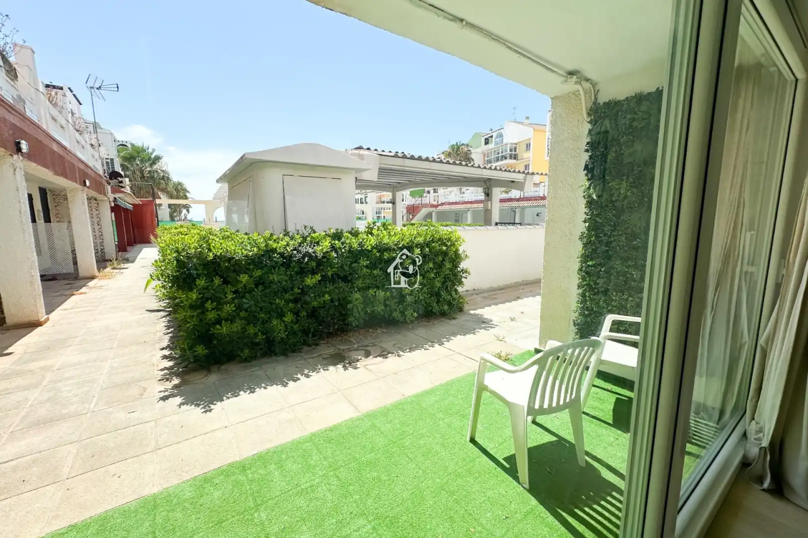 Vista exterior de Apartament en venda en Torrevieja amb Aire condicionat, Traster i Moblat
