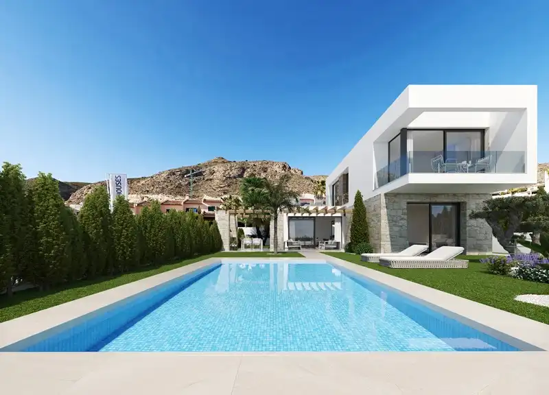 Chalet con piscina en venta en Golf Bahía, imagen 12