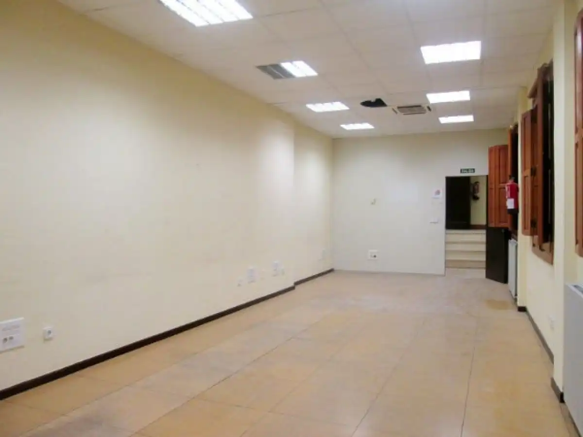 Office space with lift to rent in Calle SAN JUAN DE DIOS, imagen 8