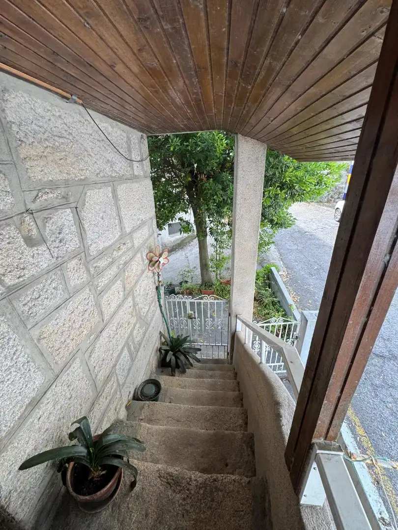 Terrassa de Casa o xalet en venda en Pontevedra Capital  amb Jardí privat, Traster i Moblat