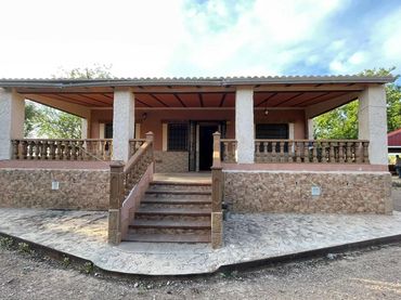 Casa rústica amb jardí en venda a Los Almagros - Los Paganes - El Escobar